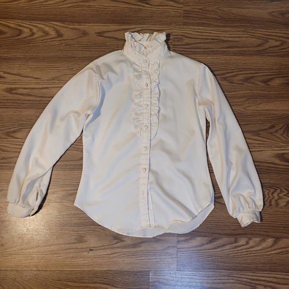 High Necked White Ruffled Blouse - Picture 4 of 11